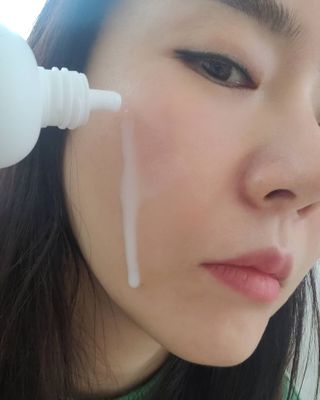 리더스코스메틱 리더스 카밍 바이오틱스 에센스 워터 — 5점을 준 리뷰어가 2021년 2월 올린 사용 사진