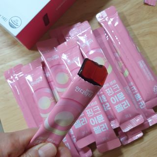 [인디닥터] 면역 생생 핑크 이뮨 젤리 — 4점을 준 리뷰어가 2022년 4월 올린 사용 사진