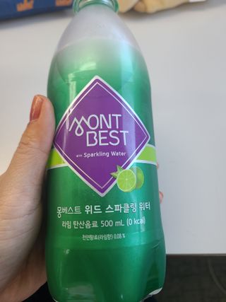 몽베스트 Montbest with Sparkling water Lime20병 — 4점을 준 리뷰어가 2022년 9월 올린 사용 사진