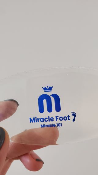미라클풋 유리발각질제거기 물없이 쓱싹쓱싹 몇번만에 발각질 완벽제거 — 5점을 준 리뷰어가 2021년 10월 올린 사용 사진