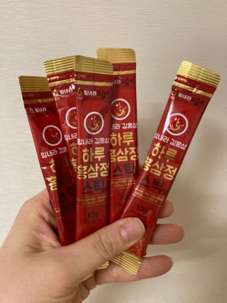 힘내라김홍삼 하루홍삼정스틱 10g x 10포 — 5점을 준 리뷰어가 2021년 3월 올린 사용 사진