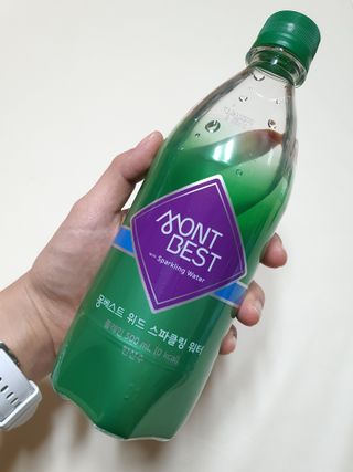 몽베스트 Montbest with Sparkling water Plain 20병 — 5점을 준 리뷰어가 2021년 11월 올린 사용 사진