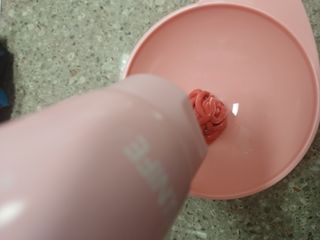 [유니프] 헤어 샤이니 핑크 컬러 트리트먼트240g — 5점을 준 리뷰어가 2023년 12월 올린 사용 사진