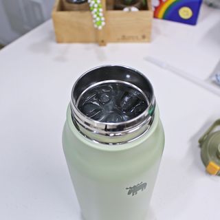 모즈스웨덴 MOZ 스웨덴 316 스텐 대용량 원터치 손잡이 보냉보온병 — 5점을 준 리뷰어가 2023년 8월 올린 사용 사진