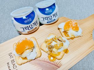 매일바이오 그릭요거트 오리지널 플레인 4개, 로스터리 커피믹스 4개 — 5점을 준 리뷰어가 2021년 12월 올린 사용 사진