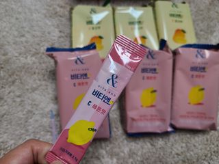 비타앤C 레몬맛, 망고맛 — 5점을 준 리뷰어가 2021년 4월 올린 사용 사진