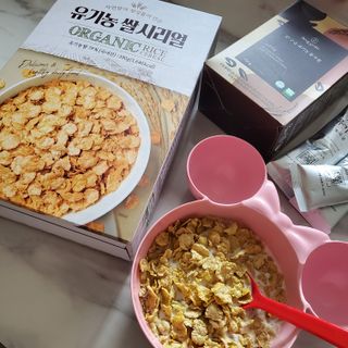 씨알푸드 유기농 쌀 시리얼 390g + 갓 구운 유기농 발아통곡물 150g — 5점을 준 리뷰어가 2021년 12월 올린 사용 사진