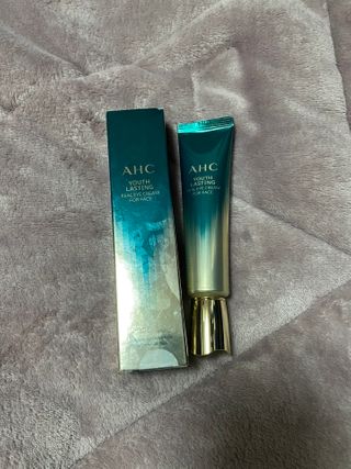[NEW 탄력유턴 아이크림] AHC 유스 래스팅 리얼 아이크림 포 페이스 — 5점을 준 리뷰어가 2021년 2월 올린 사용 사진