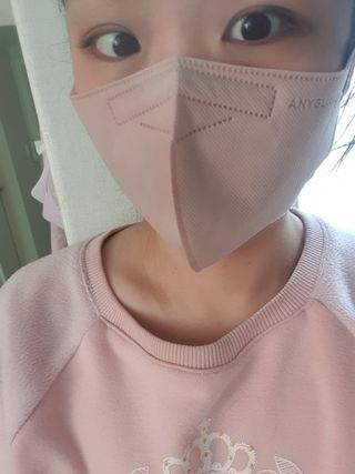 애니가드 셋업메베마스크 (대형 4컬러 + 중형 4컬러) — 5점을 준 리뷰어가 2022년 4월 올린 사용 사진