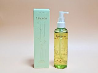 스킨큐어 산다화 순한 클렌징 동백 오일 200ml — 5점을 준 리뷰어가 2022년 8월 올린 사용 사진