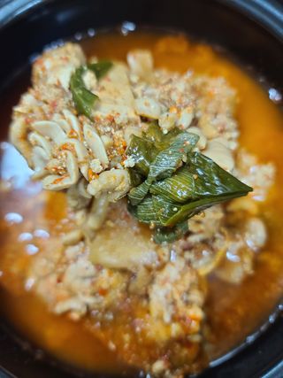 소담스퀘어 상암 궁중해물탕조씨집 백년가게 조씨집 팔뚝탕1인분550g — 5점을 준 리뷰어가 2022년 12월 올린 사용 사진