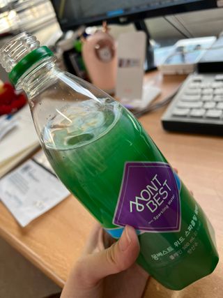 몽베스트 Montbest with Sparkling water Plain 20병 — 5점을 준 리뷰어가 2021년 11월 올린 사용 사진