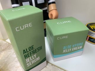 김정문알로에 큐어 큐어 알로에 리프레쉬 젤리 세럼, 큐어 알로에 하이드로 젤리 크림 — 5점을 준 리뷰어가 2021년 3월 올린 사용 사진