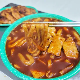 [푸딩팩토리] 요즘누들떡볶이540g + 매콤누들떡볶이 470g — 4점을 준 리뷰어가 2022년 9월 올린 사용 사진