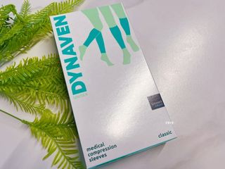 시그바리스 다이나벤 의료용 압박 스타킹 [종아리형] 여름철 다리 붓기 관리 하지정맥류 예방 — 5점을 준 리뷰어가 2024년 6월 올린 사용 사진