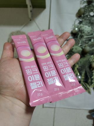 [인디닥터] 면역 생생 핑크 이뮨 젤리 — 5점을 준 리뷰어가 2022년 5월 올린 사용 사진