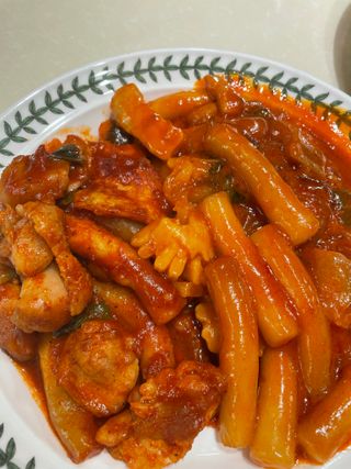 한성기업 무볼레 닭떡볶이+해물떡볶이 2종 세트 — 5점을 준 리뷰어가 2021년 9월 올린 사용 사진