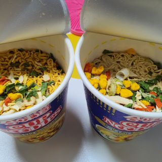 NISSIN 닛신 컵누들  4종 - 씨푸드오리지날, 씨푸드 스파이시, 씨푸드 커리, 씨푸드 XO소스 — 4점을 준 리뷰어가 2022년 4월 올린 사용 사진
