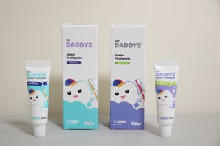 닥터데디스 안심불소 튼튼치약(청포도, 민트 중 택 1) 60g + 여행용 미니 치약 15g — 5점을 준 리뷰어가 2022년 9월 올린 사용 사진