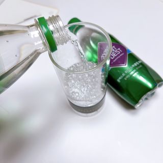 몽베스트 Montbest with Sparkling water Plain 20병 — 5점을 준 리뷰어가 2022년 10월 올린 사용 사진