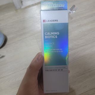 리더스코스메틱 리더스 카밍 바이오틱스 에센스 워터 — 4.5점을 준 리뷰어가 2021년 10월 올린 사용 사진