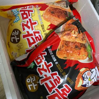 삼양냉동 [삼양] 불닭참치마요구운주먹밥+불닭볶음김치구운주먹밥 2세트구성 — 3.5점을 준 리뷰어가 2021년 2월 올린 사용 사진