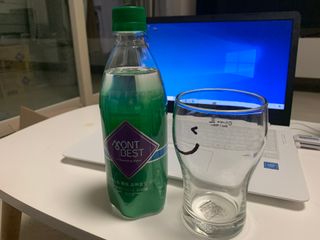 몽베스트 Montbest with Sparkling water Plain 20병 — 5점을 준 리뷰어가 2021년 11월 올린 사용 사진