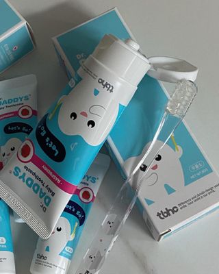 닥터데디스 안심무불소 베이비치약 60g + 여행용 미니 치약 15g — 5점을 준 리뷰어가 2022년 9월 올린 사용 사진