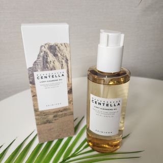 스킨1004 [SKIN1004] 마다가스카르 센텔라 라이트 클렌징 오일 200ml — 5점을 준 리뷰어가 2024년 7월 올린 사용 사진