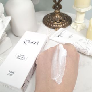 렉스리 데일리 톤업 크림 Rexri Daily Tone Up Cream — 3.5점을 준 리뷰어가 2022년 9월 올린 사용 사진
