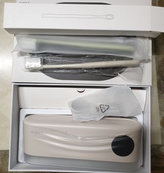 디하우트 랩 디하우트랩 UV 무선 칫솔살균기하루 8회 자동 살균 — 5점을 준 리뷰어가 2021년 11월 올린 사용 사진
