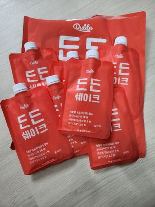 [덜다] 든든 식물성 단백질 쉐이크 40g X 7입 (곡물/딸기) — 3점을 준 리뷰어가 2023년 8월 올린 사용 사진