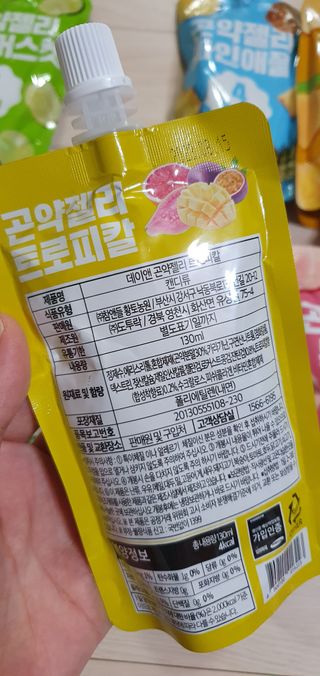 참앤들황토농원 10가지 맛, 입맛대로 스페셜하게~ 가볍게 한 포 땡! 곤약젤리 스페셜 패키지 130ml x 30포 — 5점을 준 리뷰어가 2022년 12월 올린 사용 사진