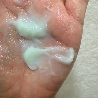 닥터시드 티트리 앤 라임 비건 지성케어 쿨 탈모 캡슐 트리트먼트 두피 팩 — 5점을 준 리뷰어가 2024년 7월 올린 사용 사진