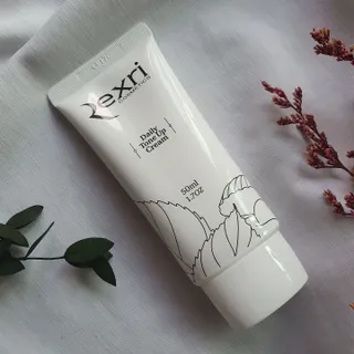 렉스리 데일리 톤업 크림 Rexri Daily Tone Up Cream — 5점을 준 리뷰어가 2022년 9월 올린 사용 사진