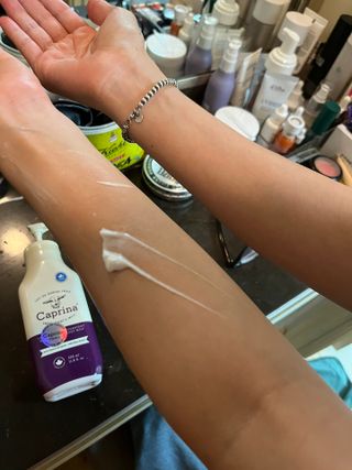 [카프리나]프레쉬 산양밀크 어메이징 바디로션 350ml (시어버터 향) — 5점을 준 리뷰어가 2023년 7월 올린 사용 사진