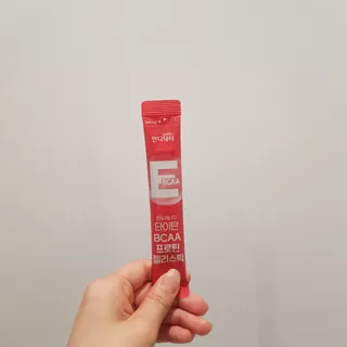 [인디닥터] 타이탄 BCAA 프로틴 젤리스틱 — 5점을 준 리뷰어가 2022년 5월 올린 사용 사진