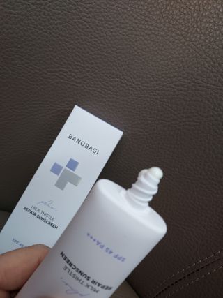 바노바기 코스메틱 바노바기 밀크씨슬 리페어 시카 선스크린 플러스 50ml — 5점을 준 리뷰어가 2023년 3월 올린 사용 사진