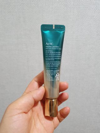 [NEW 탄력유턴 아이크림] AHC 유스 래스팅 리얼 아이크림 포 페이스 — 5점을 준 리뷰어가 2021년 3월 올린 사용 사진