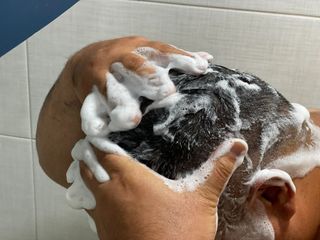닥터시드 티트리 앤 라임 비건 지성케어 쿨 탈모 샴푸 (1000ml) — 5점을 준 리뷰어가 2023년 8월 올린 사용 사진
