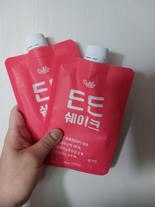 [덜다] 든든 식물성 단백질 쉐이크 40g X 7입 (곡물/딸기) — 4.5점을 준 리뷰어가 2023년 8월 올린 사용 사진