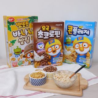 씨알푸드 뽀로로 시리얼 3종 — 5점을 준 리뷰어가 2022년 2월 올린 사용 사진