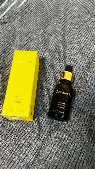 스킨큐어 산다화 비타민c 화이트닝 에센스 30ml — 5점을 준 리뷰어가 2024년 1월 올린 사용 사진