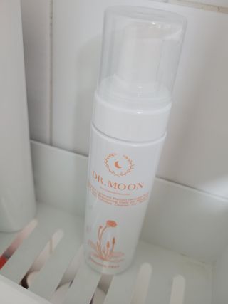 MF프리 [닥터문] 유산균 락토케어 질경초 여성청결제 200ml (폼타입) — 5점을 준 리뷰어가 2022년 6월 올린 사용 사진