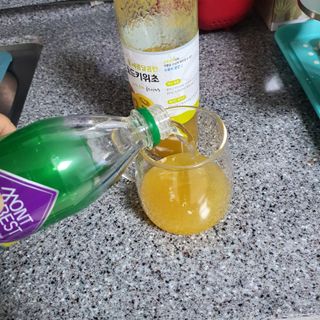 몽베스트 Montbest with Sparkling water Lemon OR Lime 20병(랜덤) — 5점을 준 리뷰어가 2021년 10월 올린 사용 사진