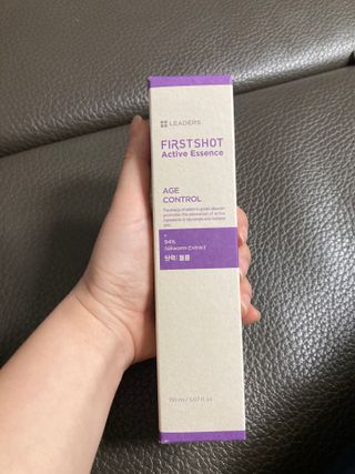 리더스코스메틱 리더스 퍼스트 샷 액티브 에센스 에이지 컨트롤 — 5점을 준 리뷰어가 2021년 10월 올린 사용 사진