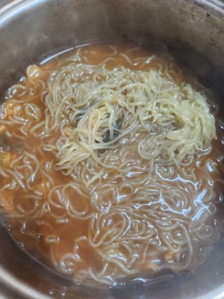 클린24시간 올리브발효곤약면 시원김치면 1세트-(3봉) — 4점을 준 리뷰어가 2024년 3월 올린 사용 사진