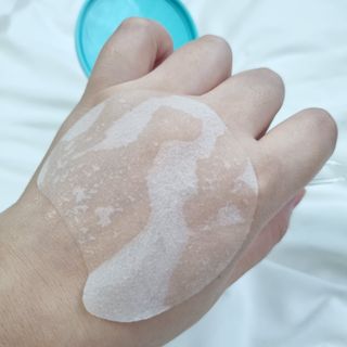 리더스코스메틱 리더스 카밍 바이오틱스 퀵 수딩 패드 — 5점을 준 리뷰어가 2022년 8월 올린 사용 사진