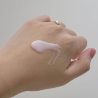 난나 살몬 스파이더 검버섯 미백 톤업 화이트닝 연어 앰플 크림 300ml 대용량 — 5점을 준 리뷰어가 2022년 12월 올린 사용 사진