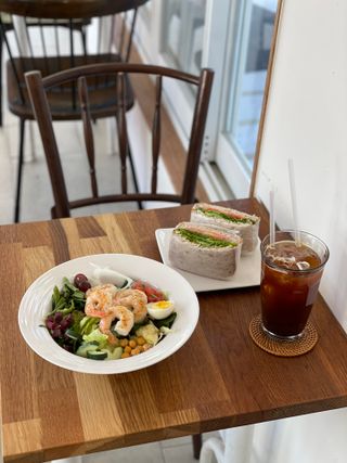 [실리그린] 샐러드 택1 + 샌드위치 택1 + 아메리카노1 — 5점을 준 리뷰어가 2021년 3월 올린 사용 사진